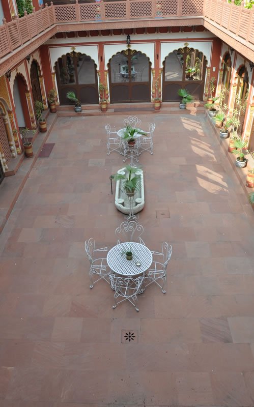 Principal courtyard