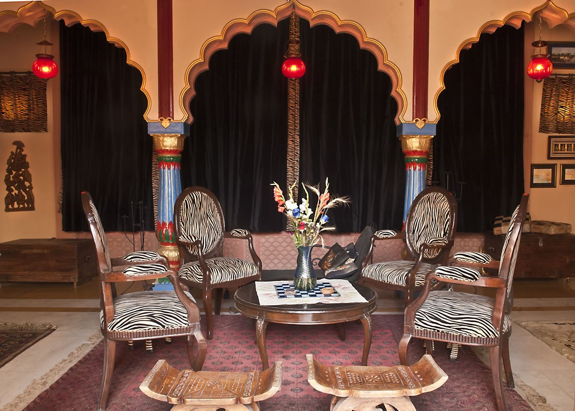 Africa Lounge