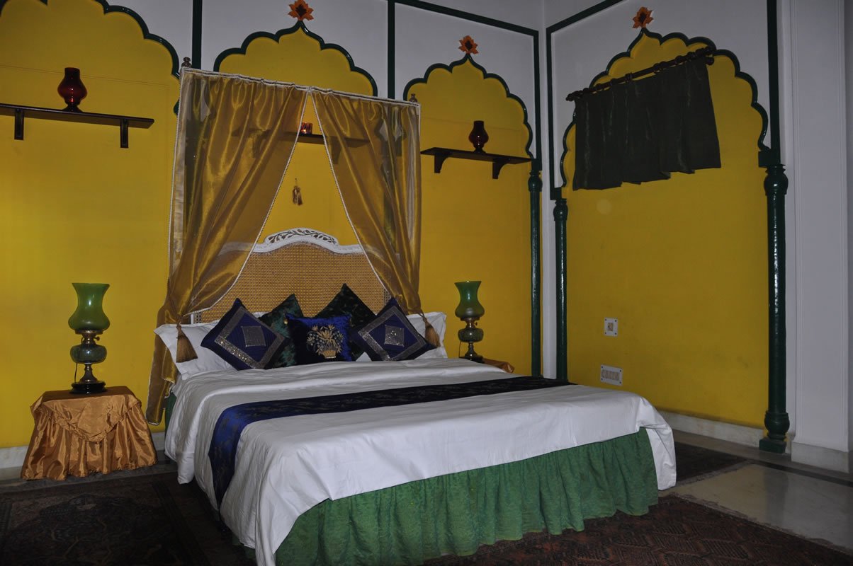Pearl Room